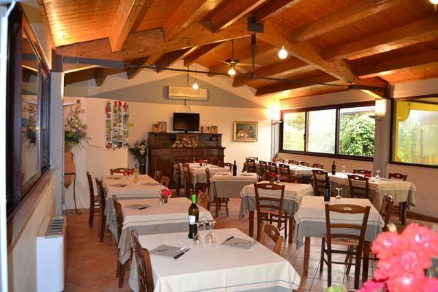 Il Sentiero Hotel Ostra Vetere ภายนอก รูปภาพ